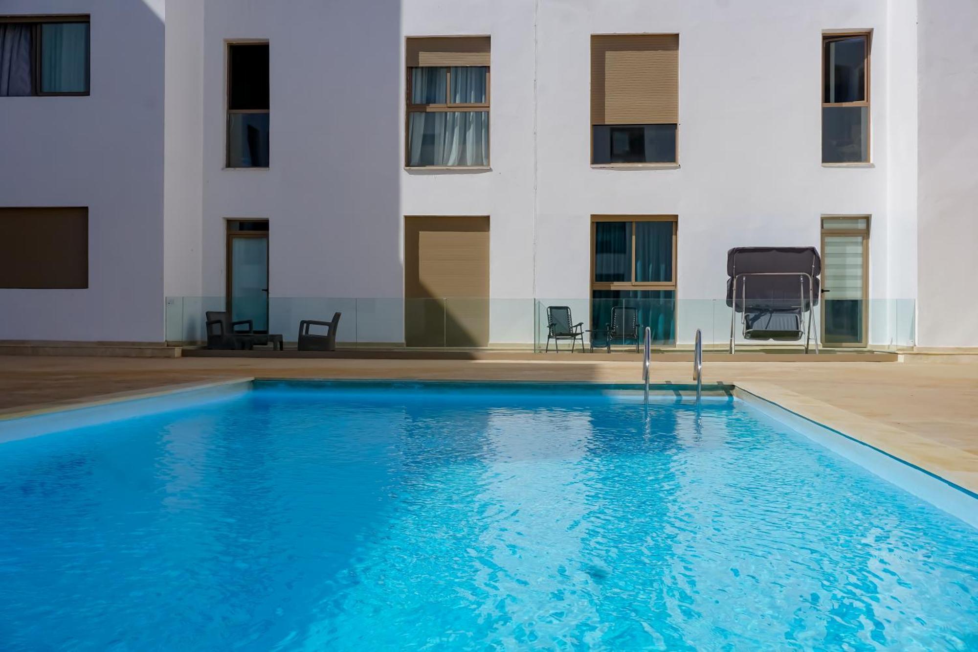 Neuf Bay Piscine Apartment *